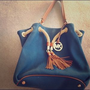 Michael Kors bucket bag